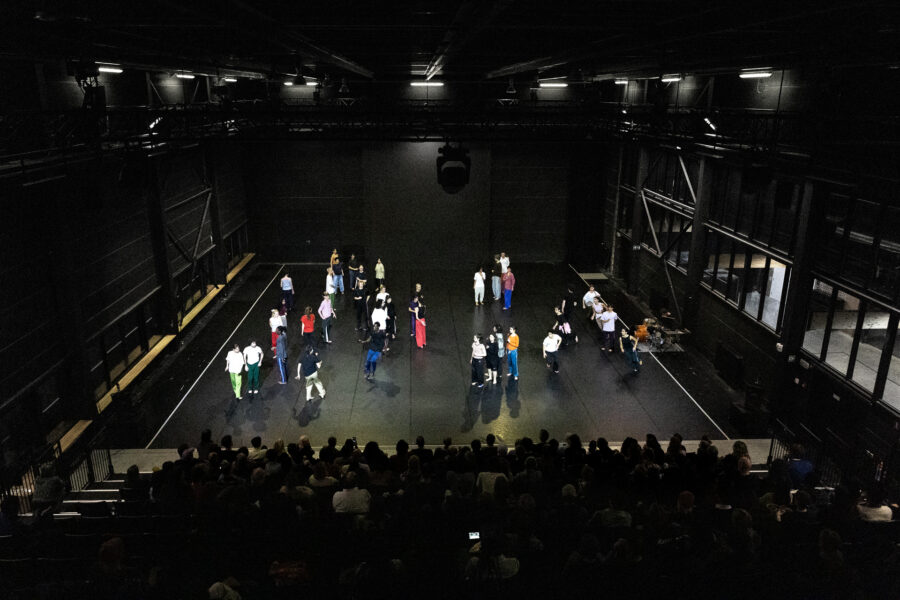 20251128 LR PARTS Presents Passing Through cc DECLERCK Tine 31